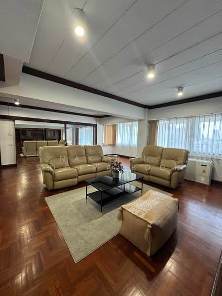 Yada Residential, Bangkok, 16 Phrom Sak Alley, Khlong Tan Nua, Watthana, Bangkok, 3 Bedrooms, 216 sqm, Condo For Rent, by Nakarin  Sookpaiboon, 500173730 - DDproperty.com