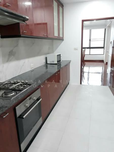 Ruamsuk Condominium, Bangkok, 12 Soi Athakravi, Khong Tan, Khlong Toei, Bangkok, 3 Bedrooms, 365 sqm, Condo For Rent, by Nakarin Sookpaiboon, 500173744 - DDproperty.com