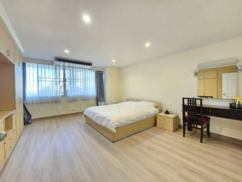 ดี.เอส. ทาวเวอร์ 1 สุขุมวิท 33, กรุงเทพ, ซอยพร้อมจิตร, คลองตันเหนือ, วัฒนา, กรุงเทพ, 200 ตร.ม., คอนโด ให้เช่า, โดย Nakarin Sookpaiboon, 500173763 - DDproperty.com