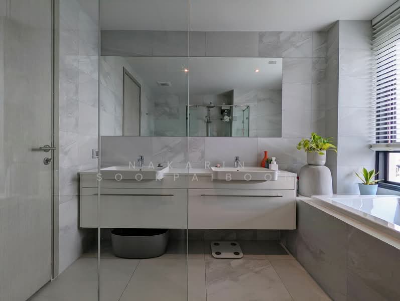 Rhythm Ekkamai, Bangkok, 11 Soi Sukhumvit 63, Khlongtoei Nua, Watthana, Bangkok, 2 Bedrooms, 70 sqm, Condo For Rent, by Nakarin Sookpaiboon, 500173766 - DDproperty.com