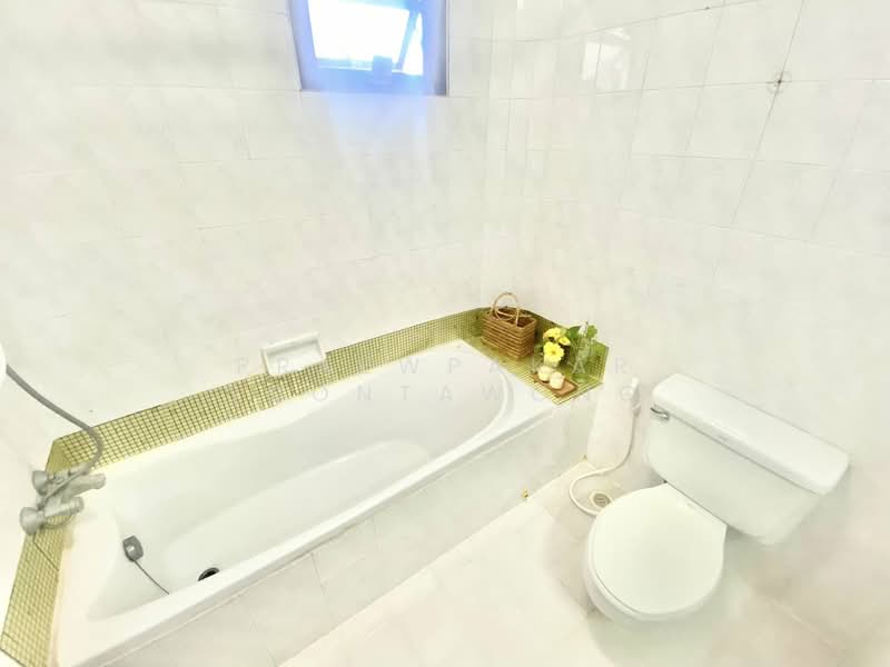 Rin House Condo, Bangkok, Soi Sukhumvit 39, Khlong Tan Nua, Watthana, Bangkok, 1 Bedroom, 50 sqm, Condo For Rent, by Praewpakar Soontawong, 500173785 - DDproperty.com