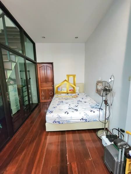 ตึกแถวถนนสมเด็จพระเจ้าตากสิน, Bangkok, Somdet Phra Chao Tak Sin Rd., Dao Khanong, Thon Buri, Bangkok, , 500 sqm, Shophouse For Sale, by เสาวลักษณ์ คล้ายนพกุล, 500173825 - DDproperty.com