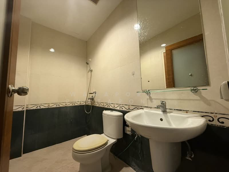 ลาดพร้าว71, กรุงเทพ, ลาดพร้าว, ลาดพร้าว, กรุงเทพ, 350 ตร.ม., สำนักงาน ให้เช่า, โดย Waraporn Puttapong, 500173894 - DDproperty.com