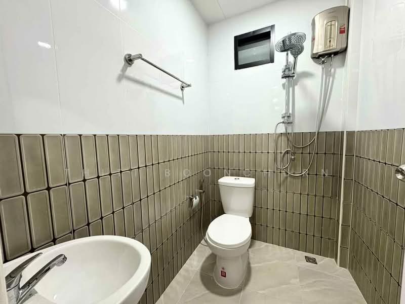 Detached House, 5 Bedroom, Huai Khwang, Bangkok, Samsen Nok, Huai Khwang, Bangkok, 5 Bedrooms, 350 sqm, Single Detached House For Rent, by Thiti Boonchurn, 500173928 - DDproperty.com