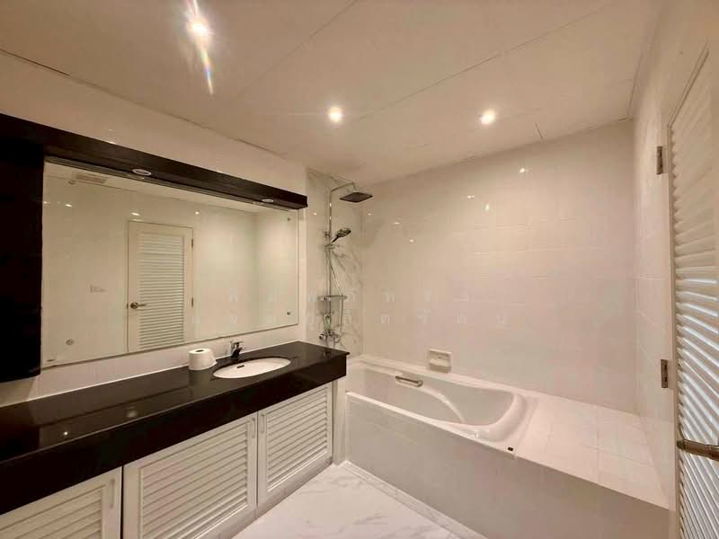 Liberty Park 2, Bangkok, 55 Soi Sukhumvit 11, Khlongtoei Nua, Watthana, Bangkok, 3 Bedrooms, 119 sqm, Condo For Rent, by พิมพ์ภัทรา แจ่มอุลิตรัตน, 500173936 - DDproperty.com