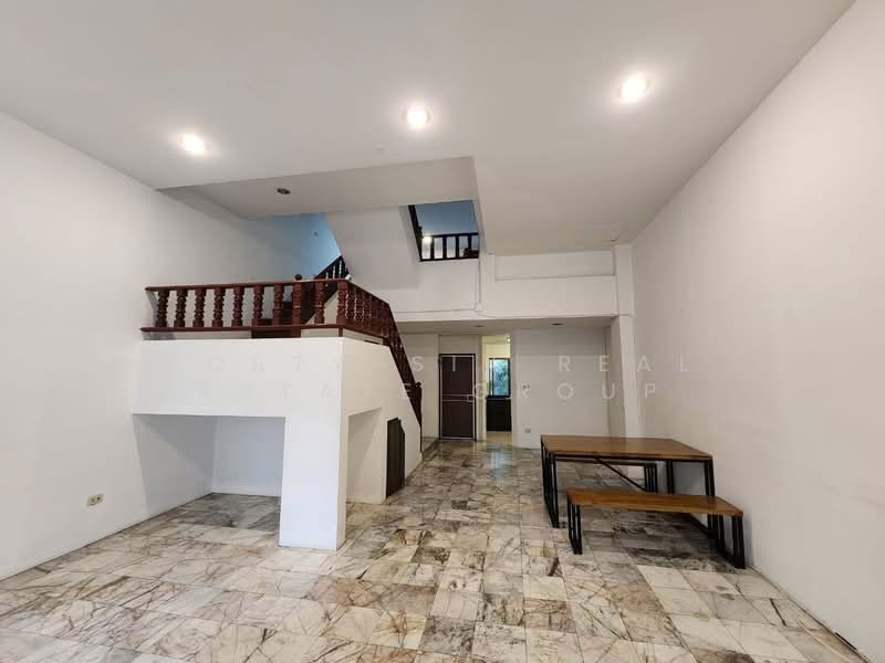 ให้เช่า ทาวน์โฮม 3ชั้น สุขุมวิท 99, Bangkok, ซ.สุขุมวิท 99, Bang Chak, Phra Khanong, Bangkok, 4 Bedrooms, 250 sqm, Townhouse For Rent, by Forty-Six Real Estate Group, 500173955 - DDproperty.com