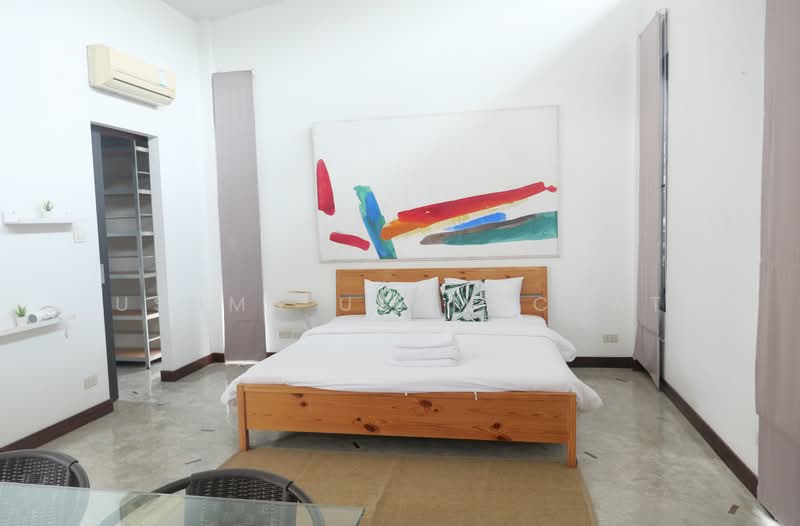 Pool villa in Thonglor, Bangkok, Khlong Tan Nua, Watthana, Bangkok, 3 Bedrooms, 400 sqm, Villa For Rent, by Usuma Usumachat, 500173985 - DDproperty.com