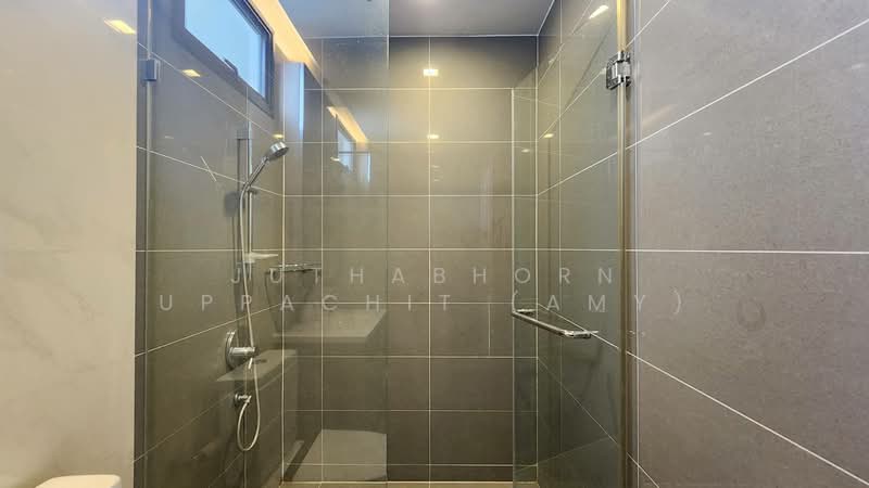 M Thonglor 10, Bangkok, 9 Soi Ekkamai 12, Ekkamai Road, Khlong Tan Nua, Watthana, Bangkok, 2 Bedrooms, 58 sqm, Condo For Rent, by Juthabhorn Uppachit (Amy), 500173989 - DDproperty.com