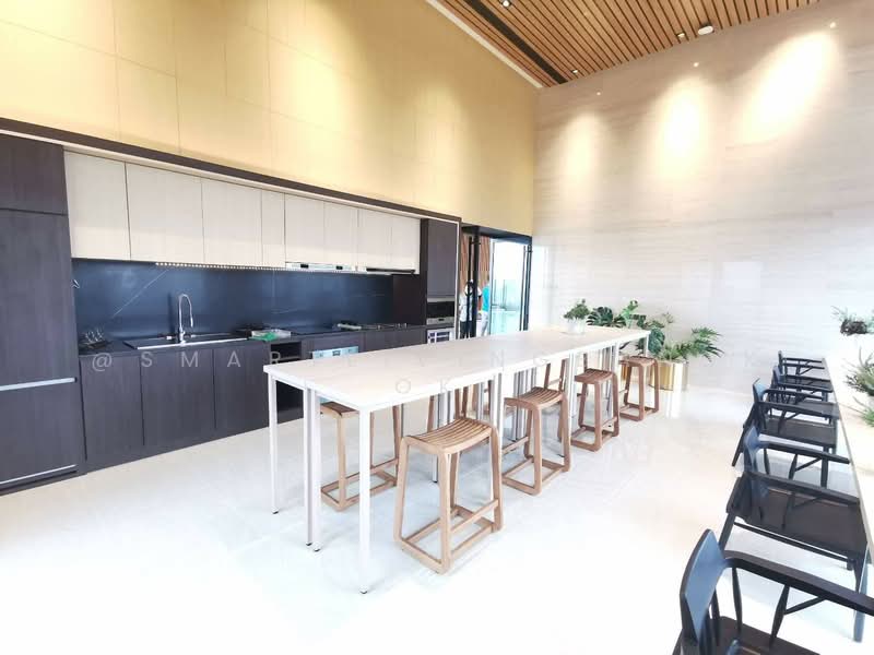 Maru Ekkamai 2, Bangkok, 70-5 Sukhumvit 63 Road, Phra Kanong Nua, Watthana, Bangkok, 2 Bedrooms, 60 sqm, Condo For Rent, by @smartlivingbangkok, 500173998 - DDproperty.com