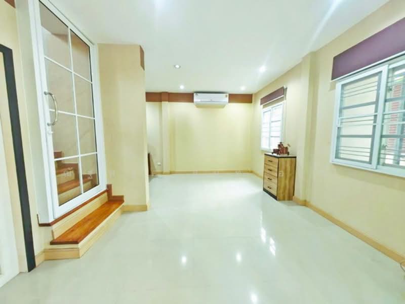 ไม่พบโครงการ, Bangkok, สรงประภา, Si Khan, Don Mueang, Bangkok, 3 Bedrooms, 220 sqm, Single Detached House For Rent, by ณัฐพงศ์ สุนทรอรุณ, 500174009 - DDproperty.com