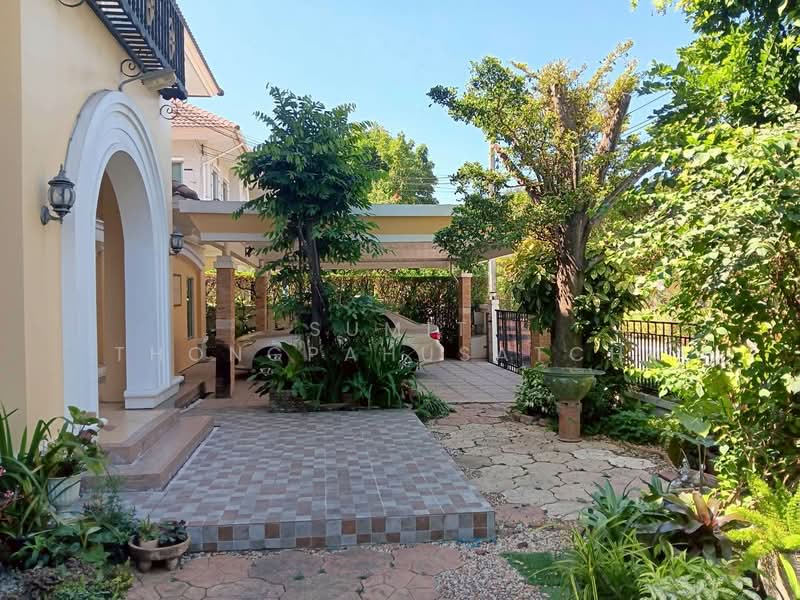 The City Pinklao-Sai 2, Bangkok, Borommaratchachonnani Frontage Rd, Sala Thammasop, Thawi Watthana, Bangkok, 6 Bedrooms, 420 sqm, Single Detached House For Sale, by Sumit Thongpahusatcha, 500174013 - DDproperty.com