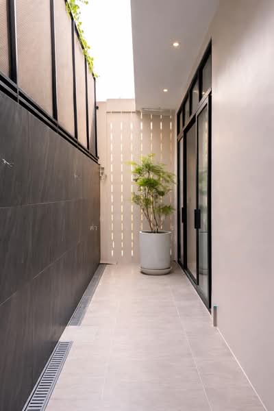 ขายบ้านสร้างใหม่ทั้งหลัง ซอยนวมินทร์ 24, กรุงเทพ, คลองกุ่ม, บึงกุ่ม, กรุงเทพ, 294 ตร.ม., บ้านเดี่ยว ขาย, โดย อลงกต คำนวรพร, 500174026 - DDproperty.com