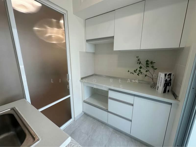 Lumpini Place Rama 9-Ratchada, Bangkok, Rama 9 Road, Huai Khwang, Huai Khwang, Bangkok, 1 Bedroom, 34 sqm, Condo For Sale, by Living Real Estates, 500174032 - DDproperty.com