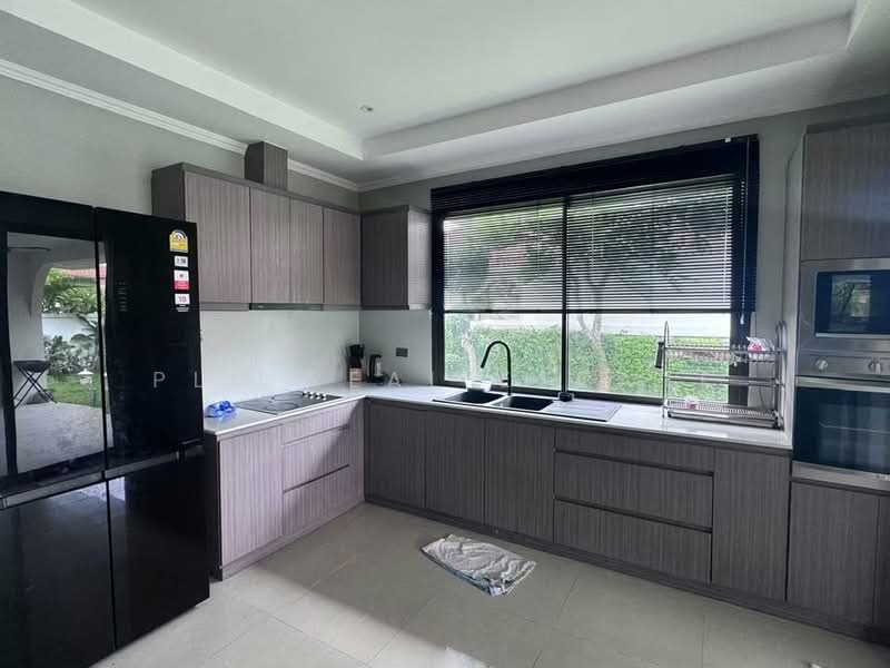 Pool View Villa 3 Bedroom for sale East Pattaya, Chon Buri (Pattaya), Bang Lamung, Bang Lamung (Pattaya), Chon Buri (Pattaya), 3 Bedrooms, 800 sqm, Villa For Rent, by PLC Real Estate, 500174041 - DDproperty.com