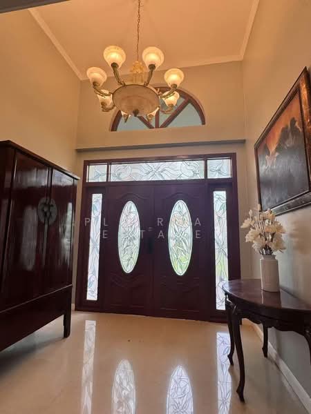 Pool View Villa 3 Bedroom for sale East Pattaya, Chon Buri (Pattaya), Bang Lamung, Bang Lamung (Pattaya), Chon Buri (Pattaya), 3 Bedrooms, 800 sqm, Villa For Rent, by PLC Real Estate, 500174041 - DDproperty.com