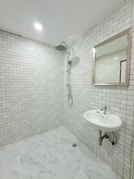 2 Storey Townhouse 3 Bedroom East Pattaya, Chon Buri (Pattaya), Bang Lamung, Bang Lamung (Pattaya), Chon Buri (Pattaya), 3 Bedrooms, 144 sqm, Townhouse For Sale, by PLC Real Estate, 500174052 - DDproperty.com