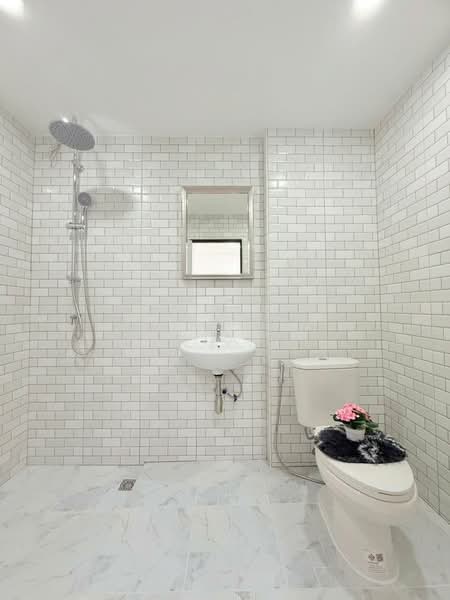 ทาวน์เฮาส์ 2 ชั้น 3 ห้องนอน พัทยาตะวันออก, ชลบุรี, บางละมุง, บางละมุง, ชลบุรี, 144 ตร.ม., ทาวน์เฮ้าส์ ขาย, โดย PLC Real Estate, 500174052 - DDproperty.com