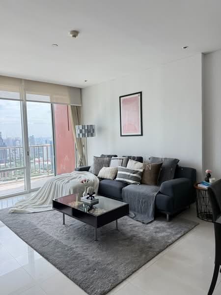 Fullerton Sukhumvit, Bangkok, Sukhumvit Road, Khlong Tan Nua, Watthana, Bangkok, 2 Bedrooms, 96 sqm, Condo For Sale, by Pattaporn Yongsungnone, 500174110 - DDproperty.com