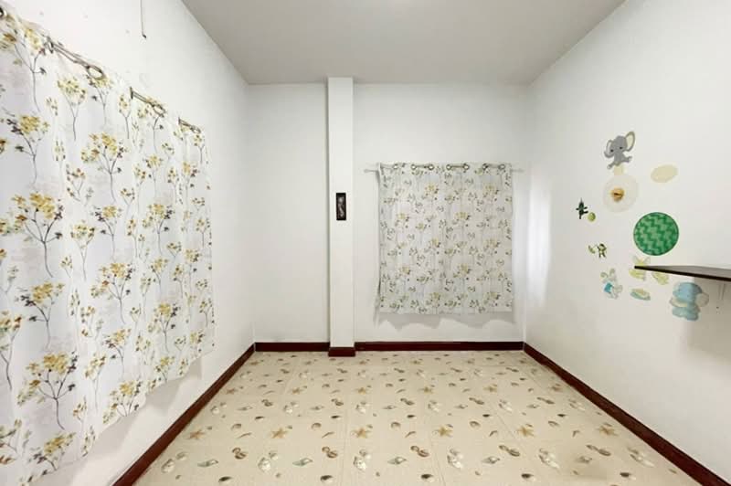 หมู่บ้านเพทาย เพลส ลำลูกกาคลอง 3, Pathum Thani, ลำลูกกา, Lat Sawai, Lam Luk Ka, Pathum Thani, 4 Bedrooms, 210 sqm, Single Detached House For Sale, by ชนะชาติ นนท์ตา, 500174112 - DDproperty.com