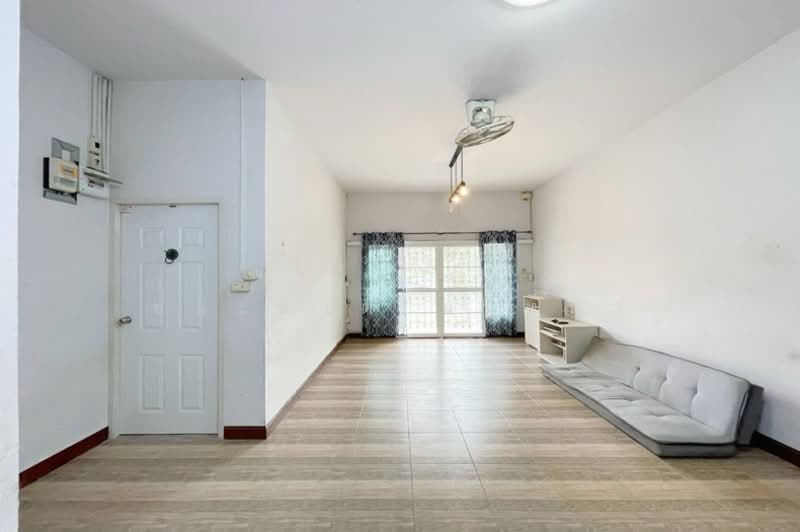 หมู่บ้านเพทาย เพลส ลำลูกกาคลอง 3, Pathum Thani, ลำลูกกา, Lat Sawai, Lam Luk Ka, Pathum Thani, 4 Bedrooms, 210 sqm, Single Detached House For Sale, by ชนะชาติ นนท์ตา, 500174112 - DDproperty.com