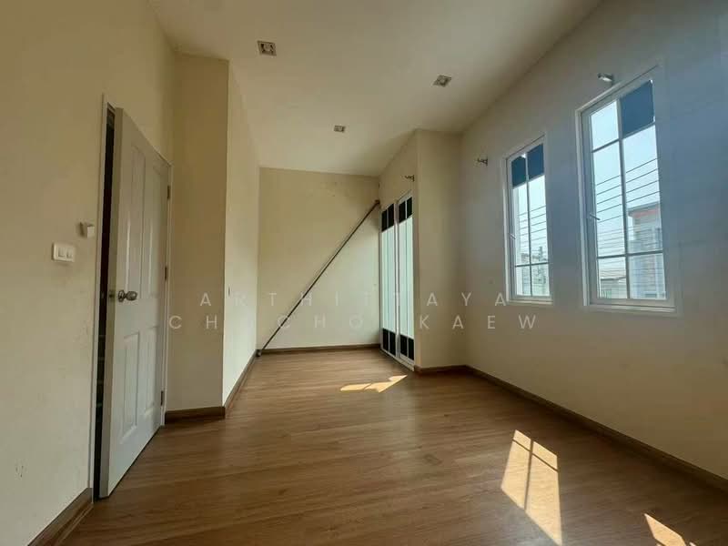 Golden Town Pattaya, Chon Buri (Pattaya), Nong Pru, Bang Lamung (Pattaya), Chon Buri (Pattaya), 3 Bedrooms, 72 sqm, Townhouse For Sale, by Arthittaya Chochorkaew, 500174131 - DDproperty.com