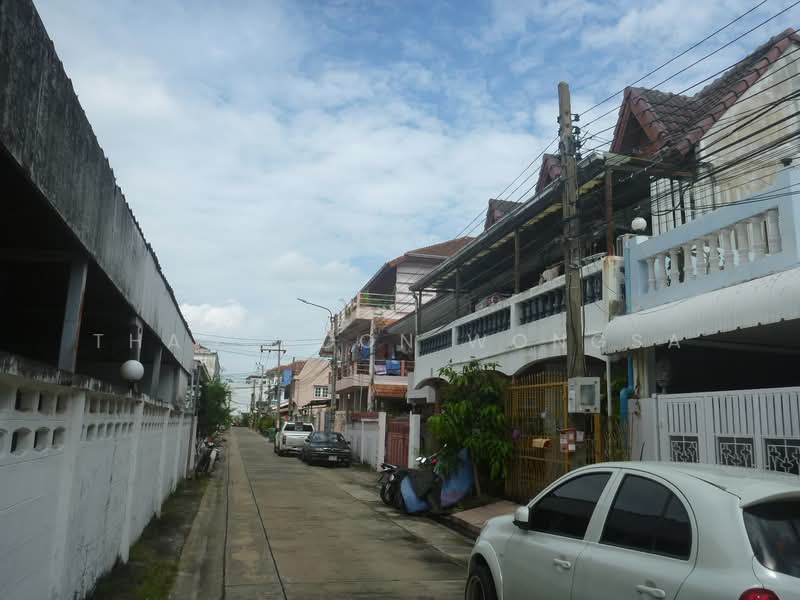 "ทาวน์เฮ้าส์3คูหา ถนน สุทธิสาร สามเสนนอก ห้วยขวาง จังหวัด กรุงเทพมหานคร", กรุงเทพ, สุทธิสาร, สามเสนนอก, ห้วยขวาง, กรุงเทพ, 214 ตร.ม., ทาวน์เฮ้าส์ ขาย, โดย Thanandon Wongsa, 500174136 - DDproperty.com