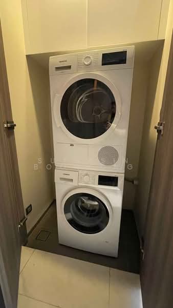 Sindhorn Tonson, Bangkok, 89 Soi Tonson Sarasin Road, Lumphini, Pathum Wan, Bangkok, 2 Bedrooms, 106 sqm, Condo For Rent, by Suthasin Boonkong, 500174199 - DDproperty.com