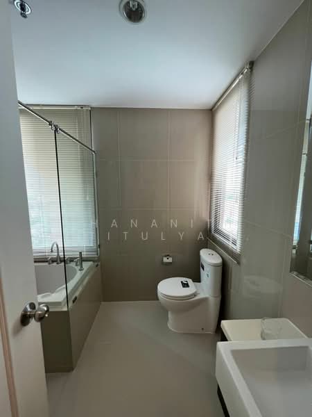 Villa Asoke, Bangkok, 1588 New Petchburi Road, Makkasan, Ratchathewi, Bangkok, 2 Bedrooms, 80 sqm, Condo For Sale, by Thananith Ittitulyapong, 500174239 - DDproperty.com