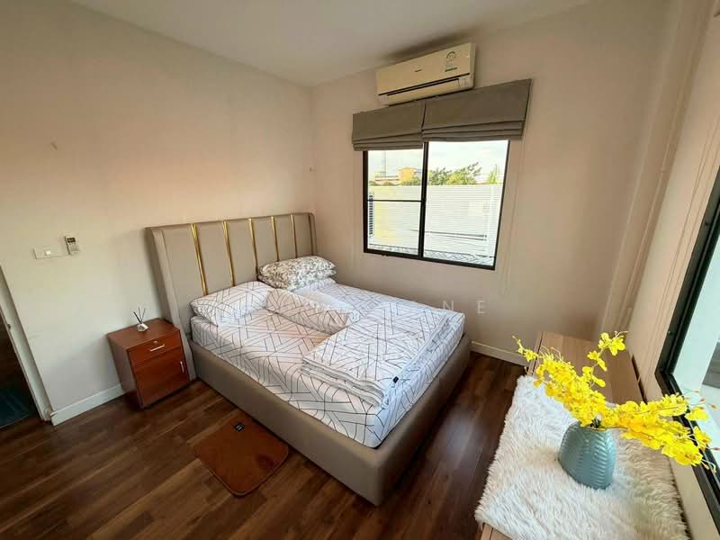 Manthana Rama 9-Srinakarin, Bangkok, 50 Krungthep Kreetha Road, Hua Mak, Bang Kapi, Bangkok, 4 Bedrooms, 350 sqm, Single Detached House For Rent, by Khun Jane, 500174249 - DDproperty.com