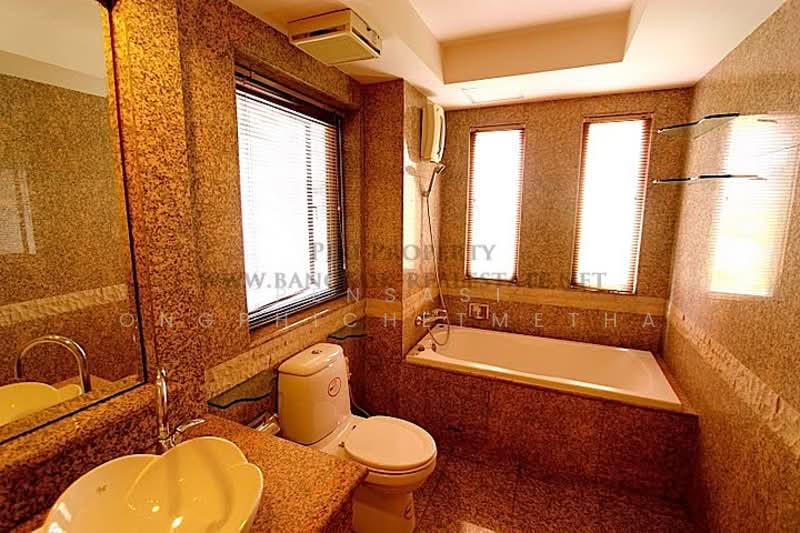 Sawit Suites Apartment, Bangkok, Khlong Tan Nua, Watthana, Bangkok, 2 Bedrooms, 130 sqm, Apartment For Rent, by Pensasi Ongphichetmetha, 500174277 - DDproperty.com