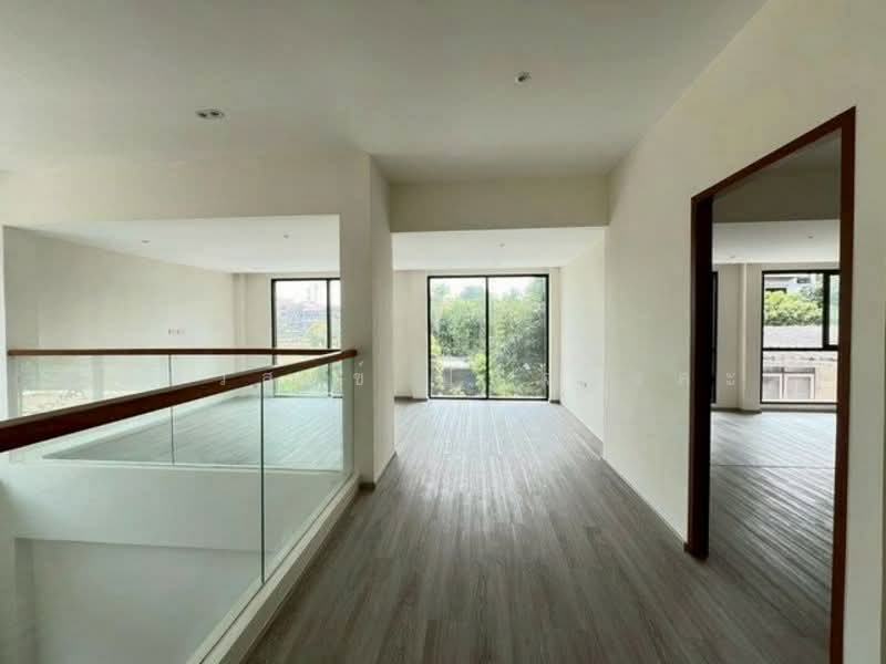 WPDD-088 บ้านเดี่ยว ปรีดีพนมยงค์ 42 สไตล์มินิมอล 79 ตร.ว., กรุงเทพ, คลองตันเหนือ, วัฒนา, กรุงเทพ, 401 ตร.ม., บ้านเดี่ยว ขาย, โดย วันวิสาข์ ปัญจรงคะ, 500174335 - DDproperty.com