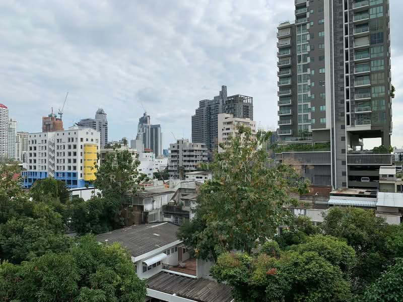 Liv @ 49, Bangkok, 9 Sukhumvit 49 Rd, Khlong Tan Nua, Watthana, Bangkok, 2 Bedrooms, 76 sqm, Condo For Sale, by Hathairat Rookphan , 500174348 - DDproperty.com