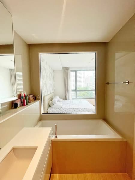 H Sukhumvit 43, Bangkok, 28 Sukhumvit 34 Road, Khlong Tan Nua, Watthana, Bangkok, 2 Bedrooms, 72 sqm, Condo For Sale, by Hathairat Rookphan , 500174365 - DDproperty.com