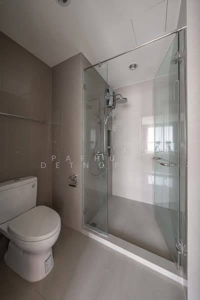 Rhythm Sukhumvit 42, Bangkok, Soi Sukhumvit 42, Sukhumvit Road, Phra Kanong, Khlong Toei, Bangkok, 2 Bedrooms, 57 sqm, Condo For Sale, by Pafhun  Detnopmani , 500174369 - DDproperty.com