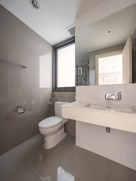 Rhythm Sukhumvit 42, Bangkok, Soi Sukhumvit 42, Sukhumvit Road, Phra Kanong, Khlong Toei, Bangkok, 2 Bedrooms, 57 sqm, Condo For Sale, by Pafhun  Detnopmani , 500174369 - DDproperty.com