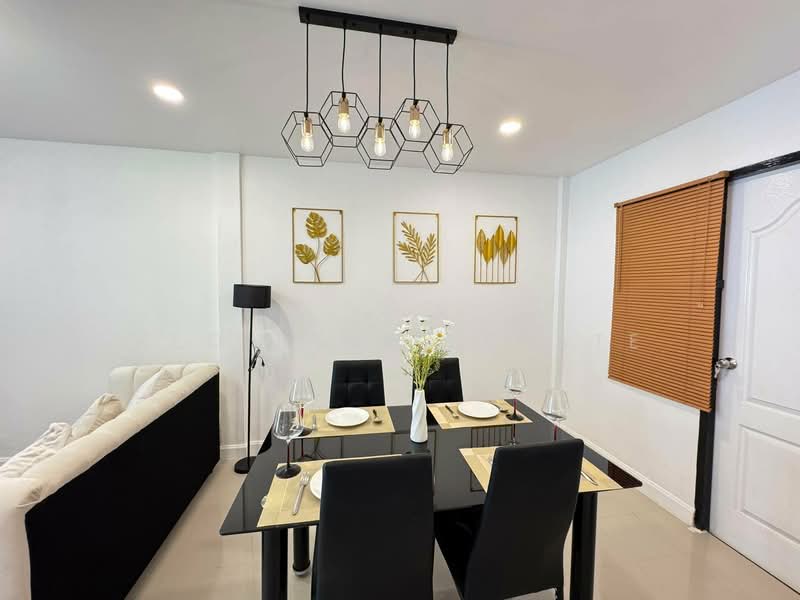 Single-Storey Townhome for Sale East Pattaya, Chon Buri (Pattaya), Bang Lamung, Bang Lamung (Pattaya), Chon Buri (Pattaya), 2 Bedrooms, 76 sqm, Townhouse For Sale, by PLC Real Estate, 500174370 - DDproperty.com