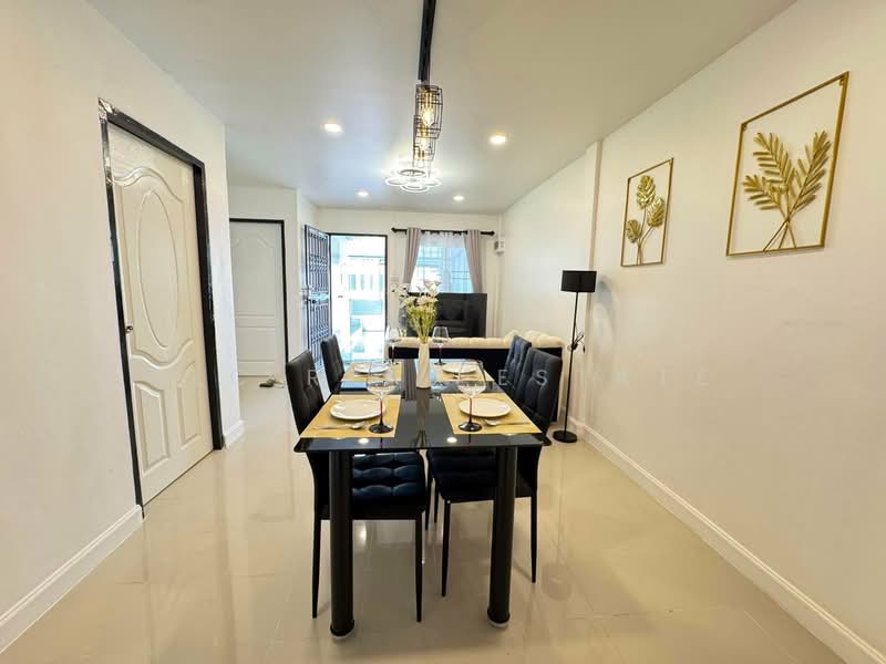 Single-Storey Townhome for Sale East Pattaya, Chon Buri (Pattaya), Bang Lamung, Bang Lamung (Pattaya), Chon Buri (Pattaya), 2 Bedrooms, 76 sqm, Townhouse For Sale, by PLC Real Estate, 500174370 - DDproperty.com