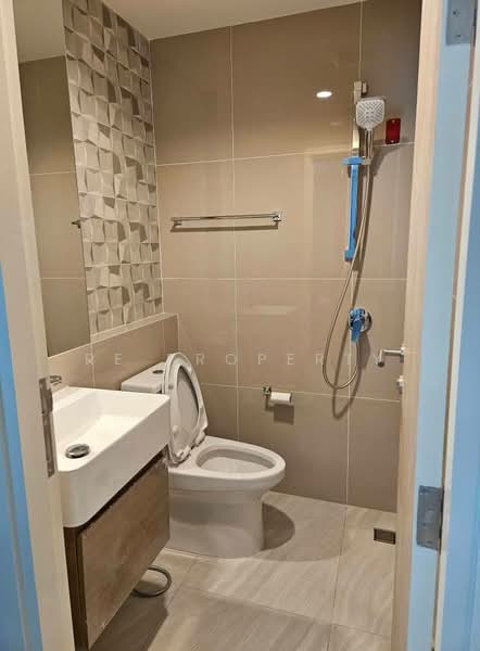 Nirvana DEFINE Krungthep Kreetha, Bangkok, Srinakarin-Romklao Road, Hua Mak, Bang Kapi, Bangkok, 3 Bedrooms, 203 sqm, Townhouse For Rent, by RE Property, 500174375 - DDproperty.com