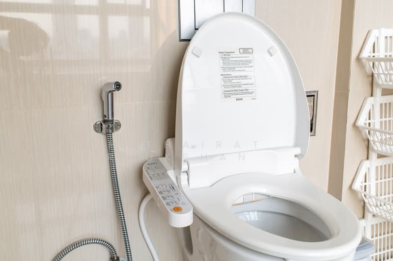 H Sukhumvit 43, Bangkok, 28 Sukhumvit 34 Road, Khlong Tan Nua, Watthana, Bangkok, 2 Bedrooms, 60 sqm, Condo For Sale, by Hathairat Rookphan , 500174377 - DDproperty.com