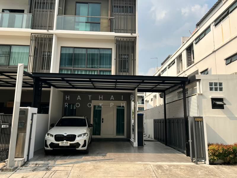 Landmark Ekamai-Ramindra, Bangkok, Sukhonthasawat Road, Lat Phrao, Lat Phrao, Bangkok, 3 Bedrooms, 168 sqm, Townhouse For Sale, by Hathairat Rookphan , 500174404 - DDproperty.com