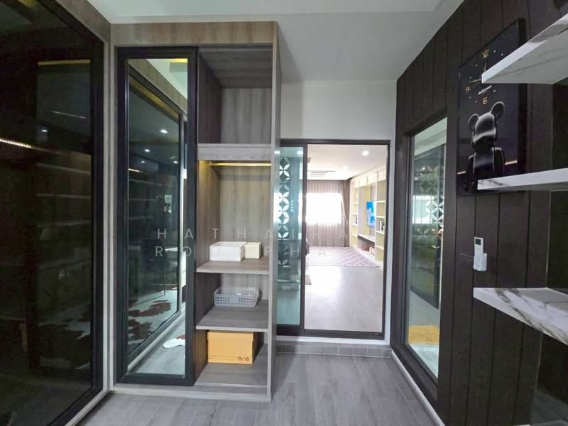 Landmark Ekamai-Ramindra, Bangkok, Sukhonthasawat Road, Lat Phrao, Lat Phrao, Bangkok, 3 Bedrooms, 168 sqm, Townhouse For Sale, by Hathairat Rookphan , 500174404 - DDproperty.com