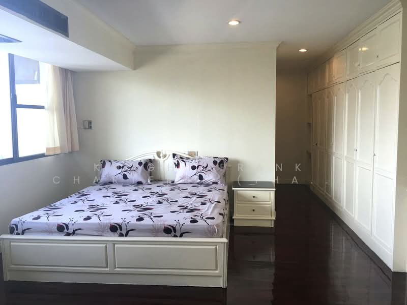 Oriental Towers, Bangkok, 25 Soi Ekkamai 12, Ekkamai Road, Khlong Tan Nua, Watthana, Bangkok, 4 Bedrooms, 452 sqm, Condo For Sale, by Knight Frank Chartered (Thailand) Co.,Ltd, 500174428 - DDproperty.com