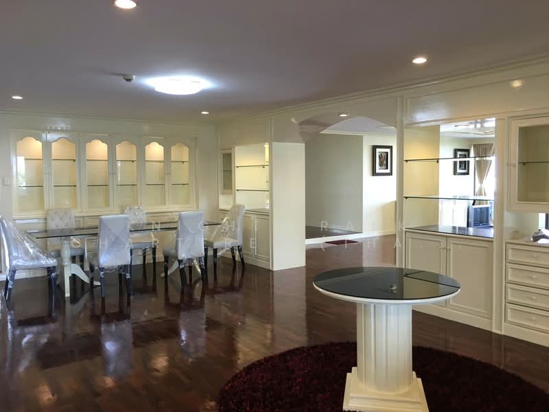 Oriental Towers, Bangkok, 25 Soi Ekkamai 12, Ekkamai Road, Khlong Tan Nua, Watthana, Bangkok, 4 Bedrooms, 452 sqm, Condo For Sale, by Knight Frank Chartered (Thailand) Co.,Ltd, 500174428 - DDproperty.com