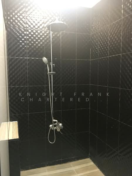 Oriental Towers, Bangkok, 25 Soi Ekkamai 12, Ekkamai Road, Khlong Tan Nua, Watthana, Bangkok, 4 Bedrooms, 452 sqm, Condo For Sale, by Knight Frank Chartered (Thailand) Co.,Ltd, 500174428 - DDproperty.com