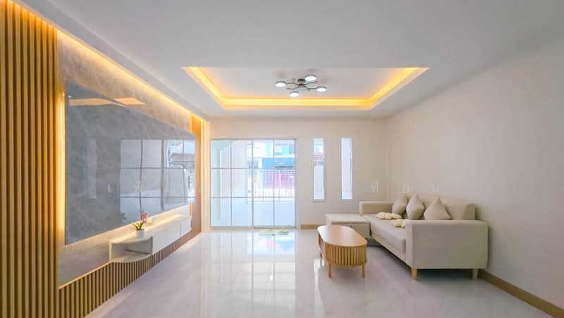 หมู่บ้านร่มทิพย์ มีนบุรี หทัยราษฎร์ 33, Bangkok, หทัยราษฎร์ 33, Min Buri, Min Buri, Bangkok, 2 Bedrooms, 64 sqm, Townhouse For Sale, by เพ็ญศิริ ตุ้มเทียน, 500174449 - DDproperty.com