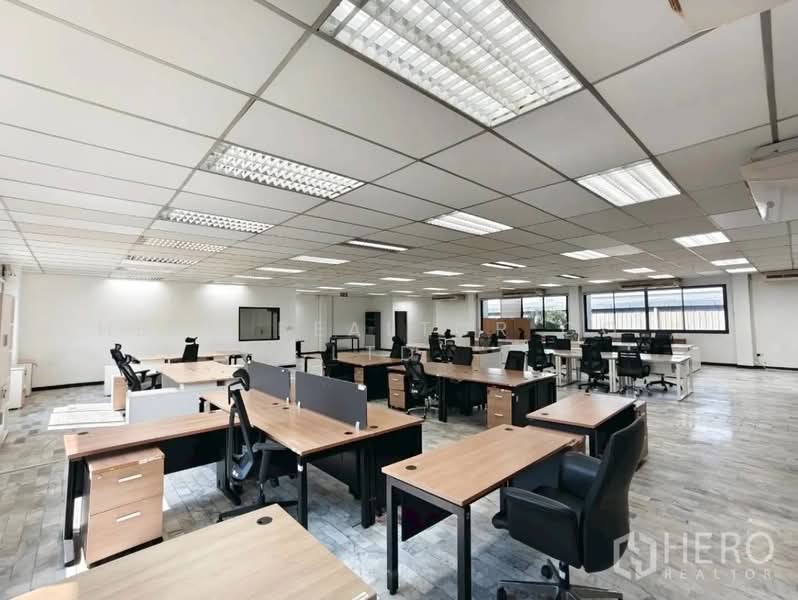 ให้เช่า - ให้เช่า อาคารเดี่ยว 2 ชั้น 740 ตร.ม. ตลาดบางเขน หลักสี่ ใกล้ศูนย์ราชการแจ้งวัฒนะ hre00334, กรุงเทพ