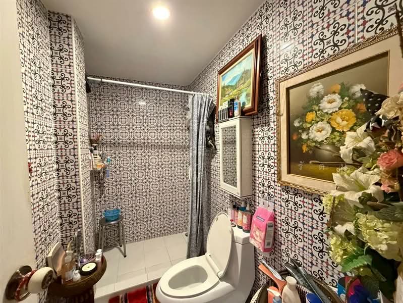 Flora Ville Park City Suwinthawong, Bangkok, Suwinthawong Road, Lam Phak Chi, Nong Chok, Bangkok, 4 Bedrooms, 200 sqm, Single Detached House For Sale, by คุณ วัชรีญา กองรัตน์ (ผักกาด), 500174484 - DDproperty.com