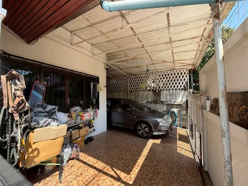 Flora Ville Park City Suwinthawong, Bangkok, Suwinthawong Road, Lam Phak Chi, Nong Chok, Bangkok, 4 Bedrooms, 200 sqm, Single Detached House For Sale, by คุณ วัชรีญา กองรัตน์ (ผักกาด), 500174484 - DDproperty.com