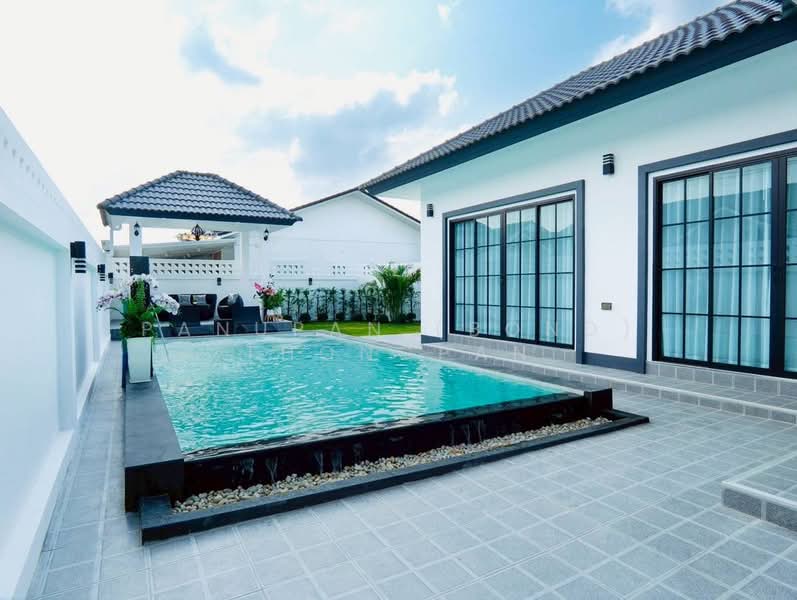 Newly Built Corner Pool Villa, Chon Buri (Pattaya), Na Kloe, Bang Lamung (Pattaya), Chon Buri (Pattaya), 4 Bedrooms, 165 sqm, Single Detached House For Sale, by Panupan (Bond) Thongpan, 500174488 - DDproperty.com