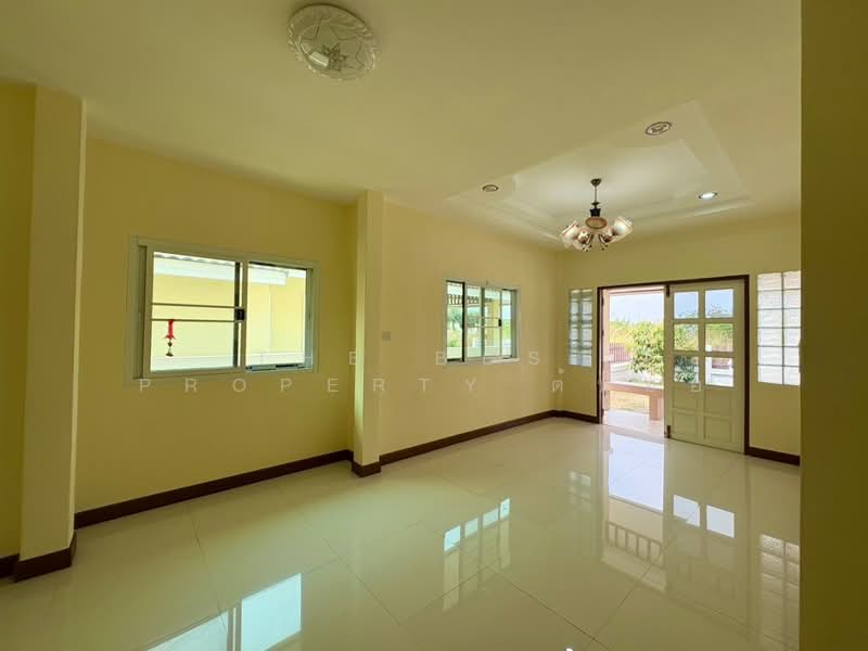 หมู่บ้านราชพฤกษ์ ตาคลี, Nakhon Sawan, Takhli, Takhli, Nakhon Sawan, 2 Bedrooms, 100 sqm, Single Detached House For Sale, by The Best Property ต้นอ้อ, 500174524 - DDproperty.com